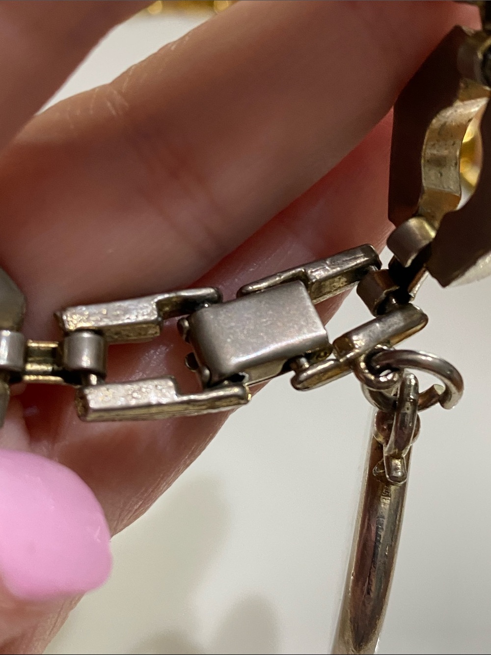 Chunky Silver Link Bracelet with Round Pendant - Picture 4 of 6